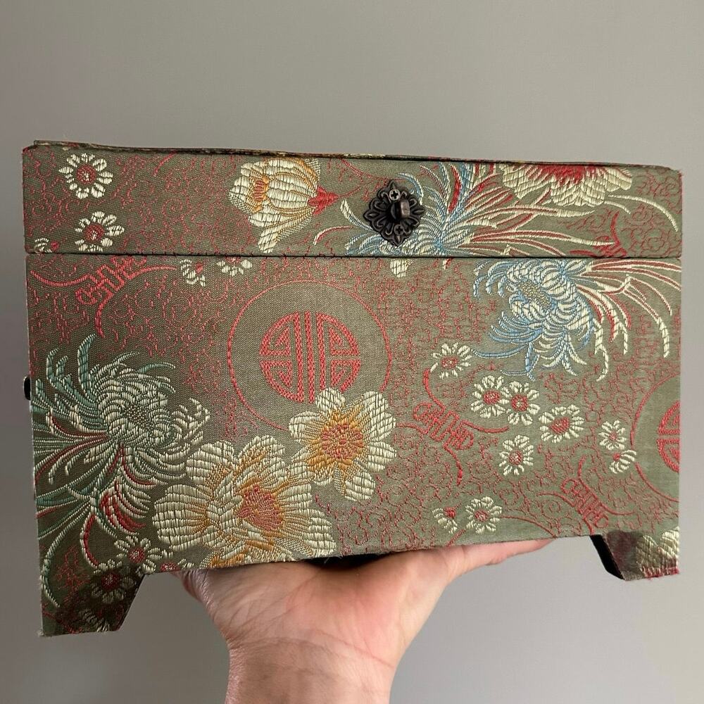 Vintage Chinese Green Jewelry Trinket Box Asian jacquard wooden floral catch all